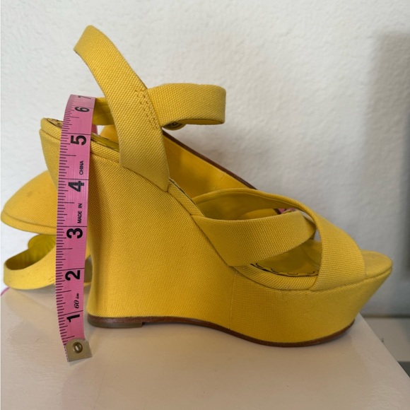 Alice and Olivia Wedge Sandal, Sz 38/7.5 - Picture 6 of 9